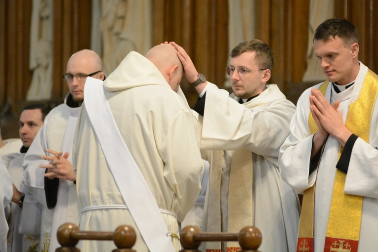 Święcenia kapłańskie u franciszkanów