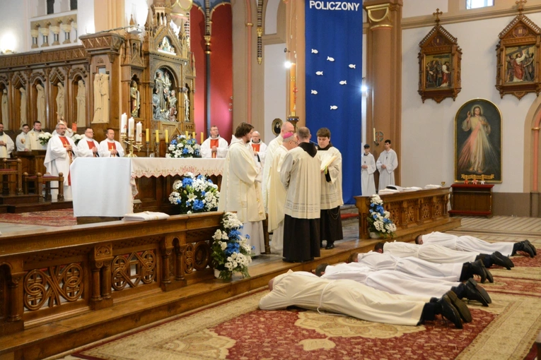 Święcenia kapłańskie u franciszkanów