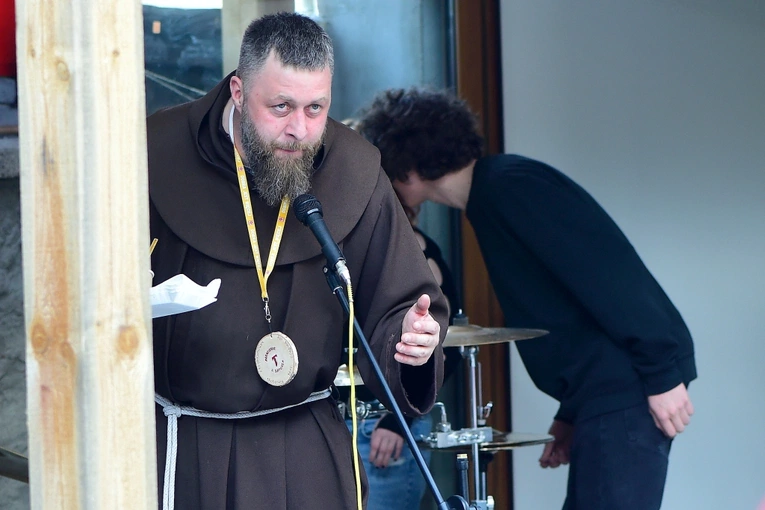 Franciszkanie z Zatorza. Dom Jose i Dzień Dobra Caritas