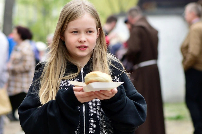 Franciszkanie z Zatorza. Dom Jose i Dzień Dobra Caritas