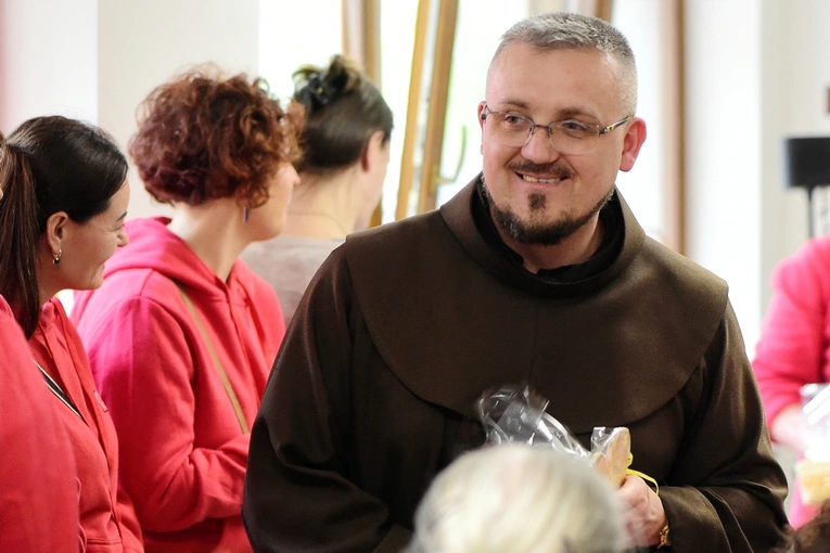 Franciszkanie z Zatorza. Dom Jose i Dzień Dobra Caritas