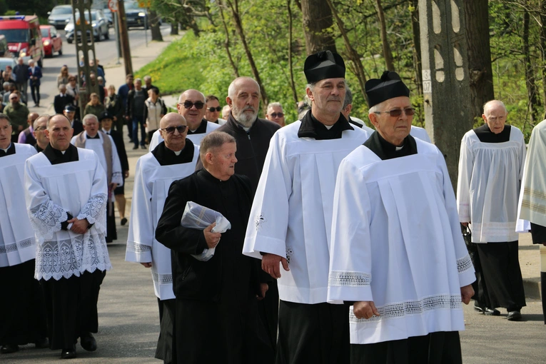 Wyszogród. Pogrzeb ks. kan. Zenona Glicnera (1939-2024)