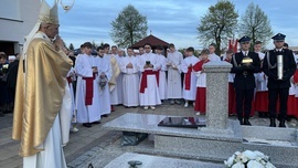 Abp Galbas przewodniczył liturgii upamiętniającej ks. Franciszka Długosza