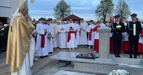 Abp Galbas przewodniczył liturgii upamiętniającej ks. Franciszka Długosza