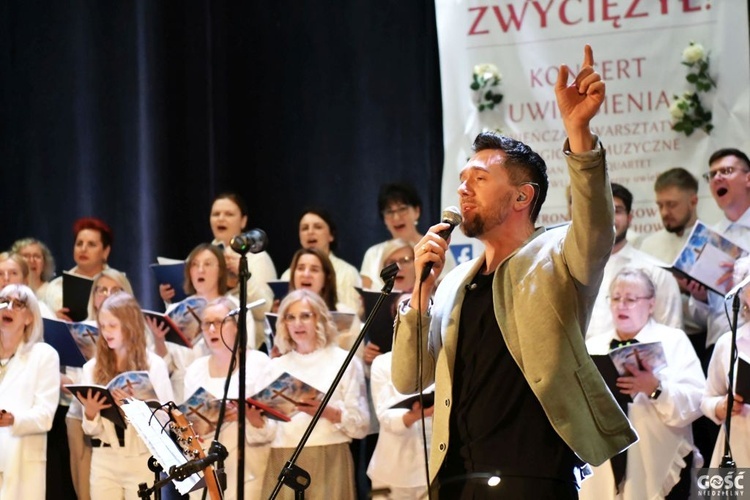 Koncert uwielbienia "Jezus zwyciężył"