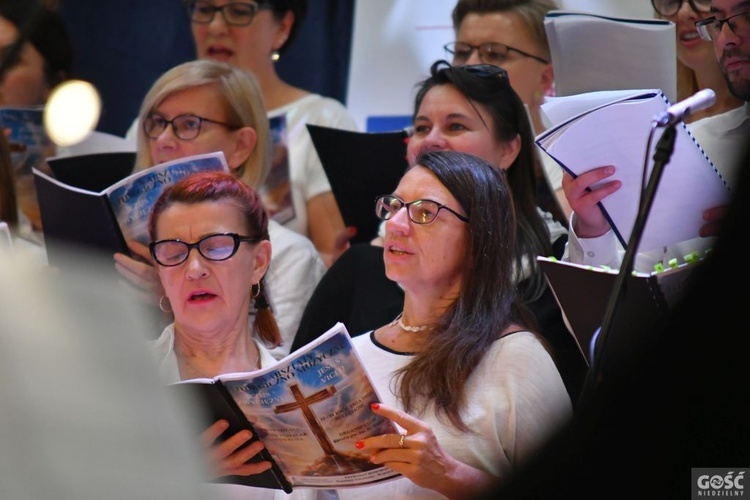 Koncert uwielbienia "Jezus zwyciężył"