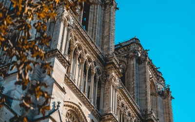 W Paryżu trwają prace nad wyborem nowych witraży do katedry Notre-Dame
