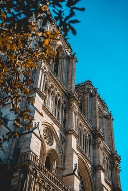 W Paryżu trwają prace nad wyborem nowych witraży do katedry Notre-Dame