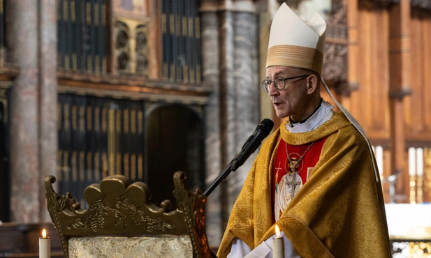 Abp Galbas w Londynie: jeśli Kościół nie jest synodalny, to jest jakąś zimną instytucją