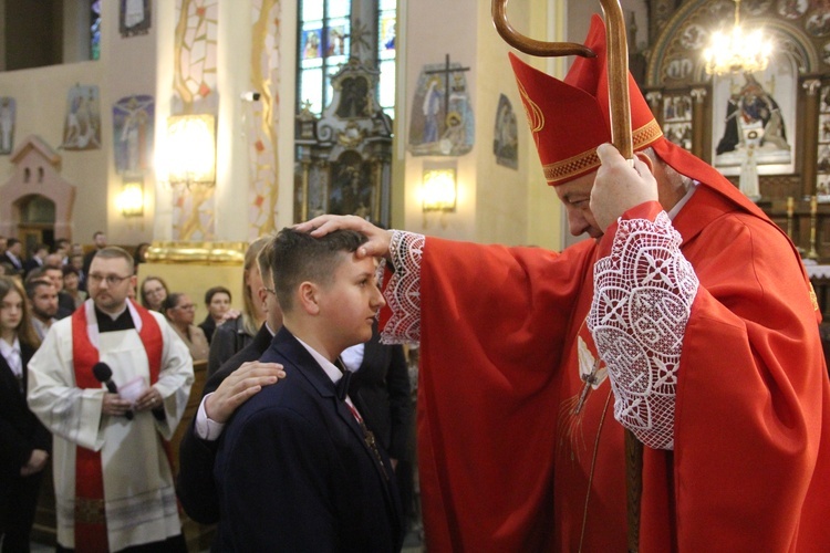 Bierzmowanie w Porąbce Uszewskiej 2024