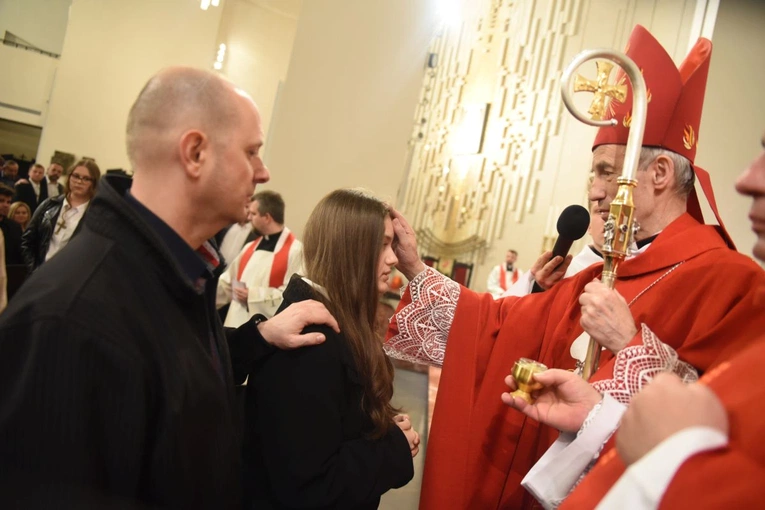 Bierzmowanie w parafii Ducha Świętego w Mielcu 2024