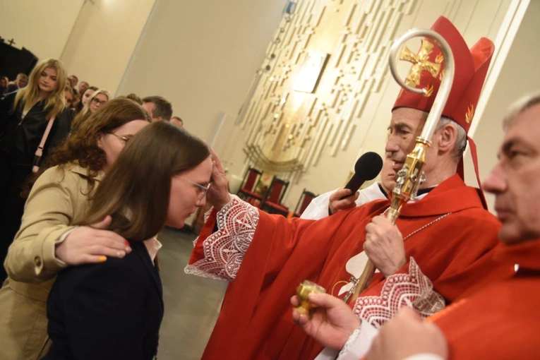 Bierzmowanie w parafii Ducha Świętego w Mielcu 2024