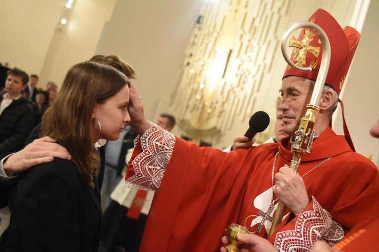 Bierzmowanie w parafii Ducha Świętego w Mielcu 2024