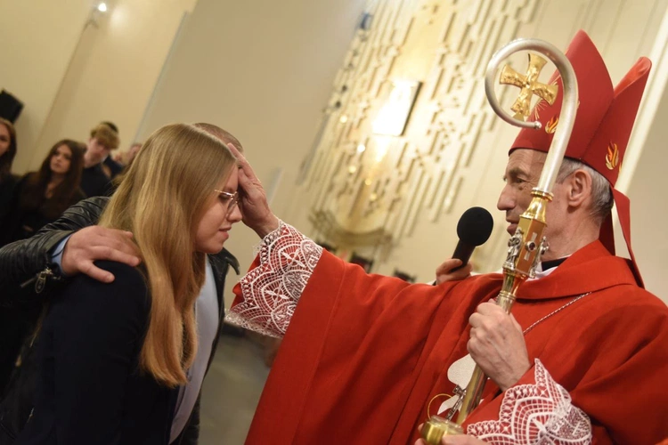 Bierzmowanie w parafii Ducha Świętego w Mielcu 2024