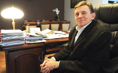 Po raz kolejny burmistrzem Mszczonowa został Józef Grzegorz Kurek, który należy do najdłużej rządzących samorządowców w Polsce.