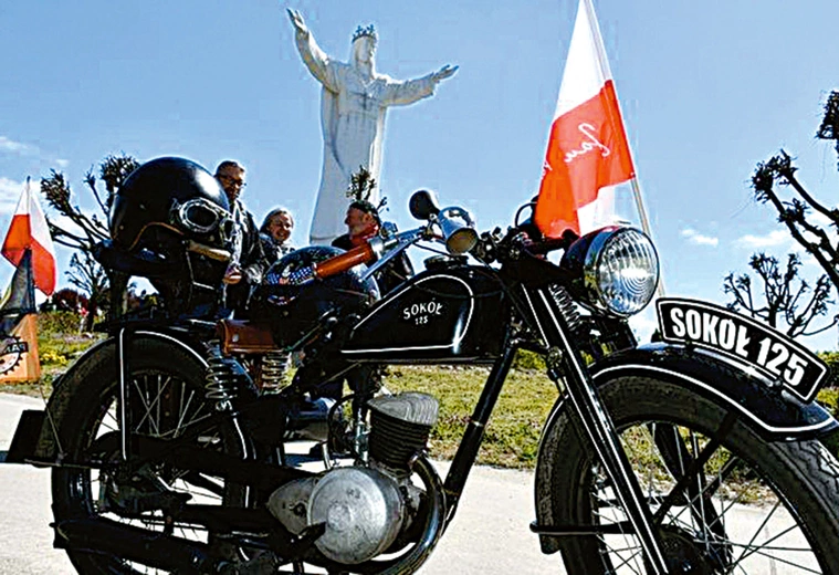 Spotkanie to także okazja do wymiany doświadczeń motocyklowych.