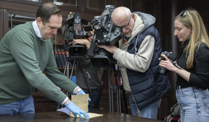 Zeszycik z sercami. Dziennik Aliny Janowskiej z czasów Powstania Warszawskiego