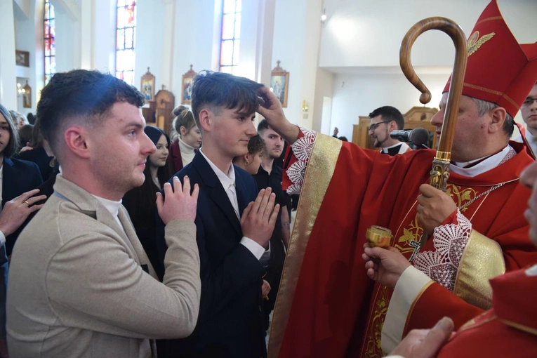 Bierzmowanie w Mielcu-Rzochowie 2024