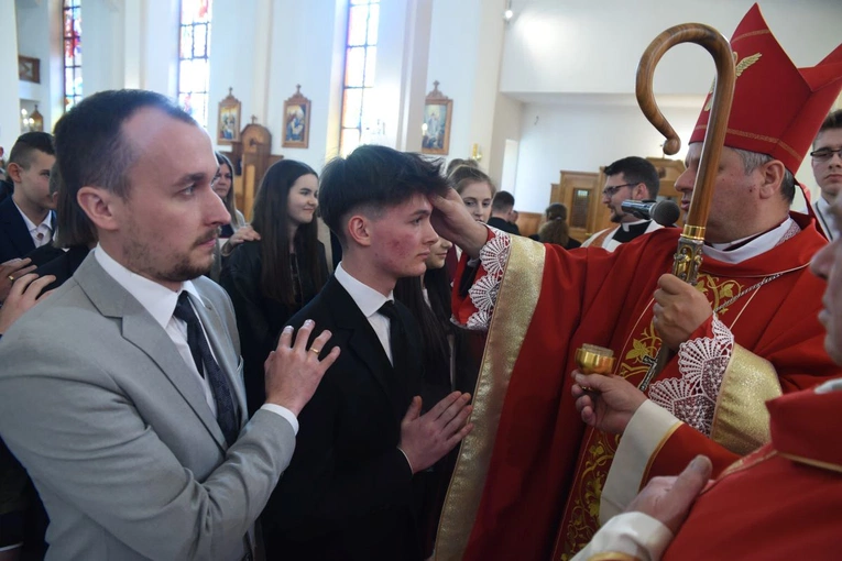 Bierzmowanie w Mielcu-Rzochowie 2024