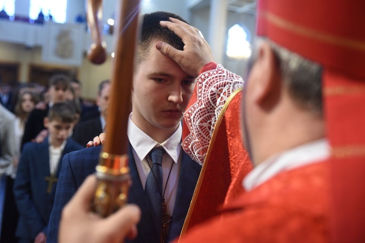 Bierzmowanie w parafii Trójcy Przenajświętszej w Mielcu 2024