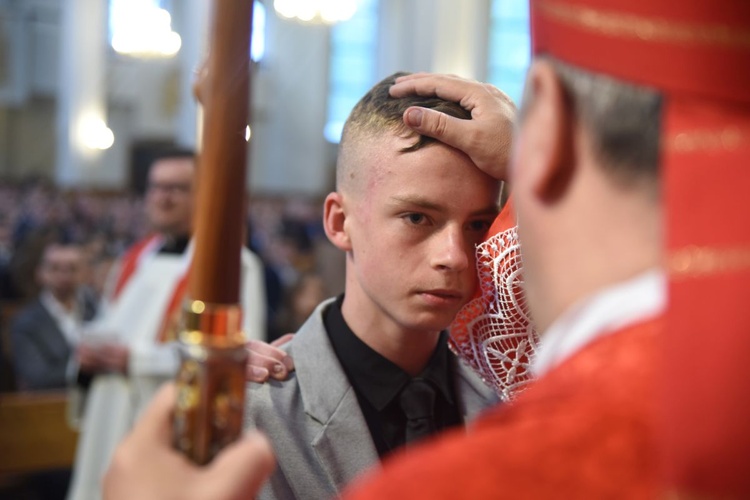 Bierzmowanie w parafii Trójcy Przenajświętszej w Mielcu 2024