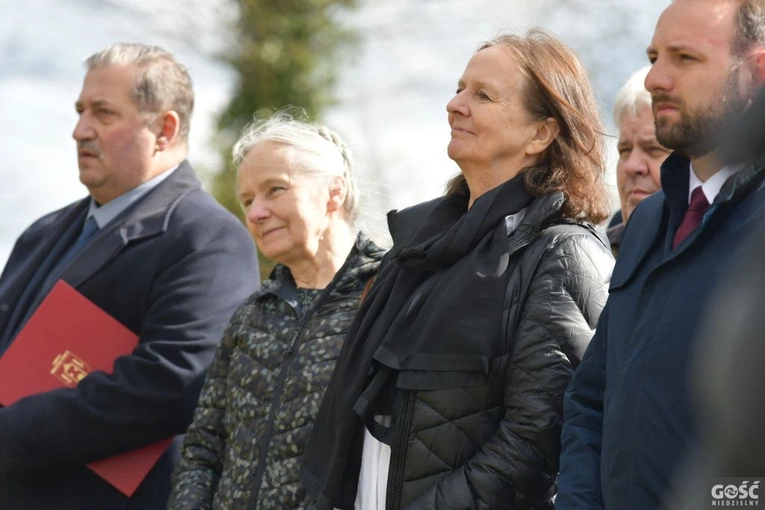 W Niegosławicach odsłonięto Pomnik Życia