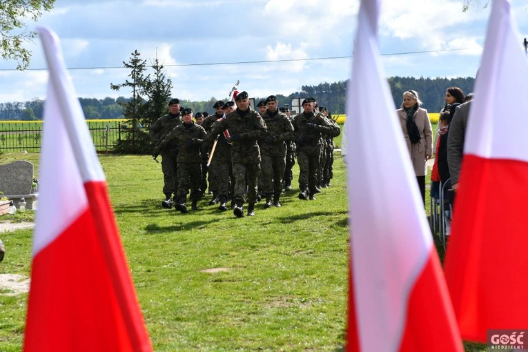 W Niegosławicach odsłonięto Pomnik Życia