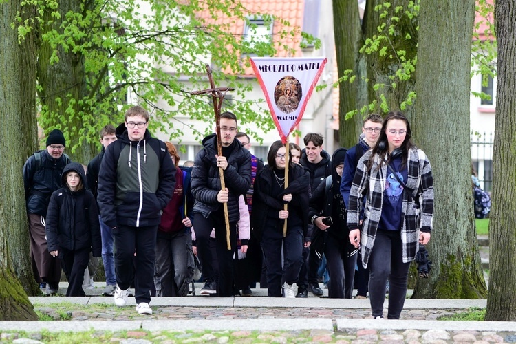 Pielgrzymka maturzystów do Gietrzwałdu