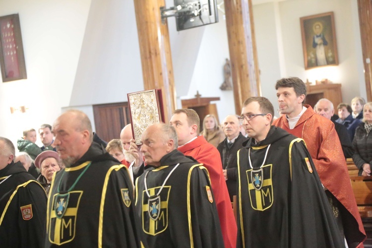 Rozpoczęcie peregrynacji obrazu bł. rodziny Ulmów w parafii Tęgoborze