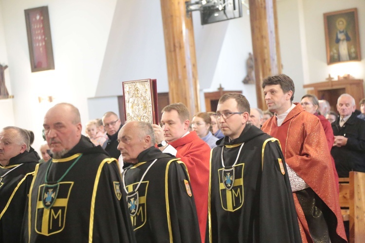 Rozpoczęcie peregrynacji obrazu bł. rodziny Ulmów w parafii Tęgoborze