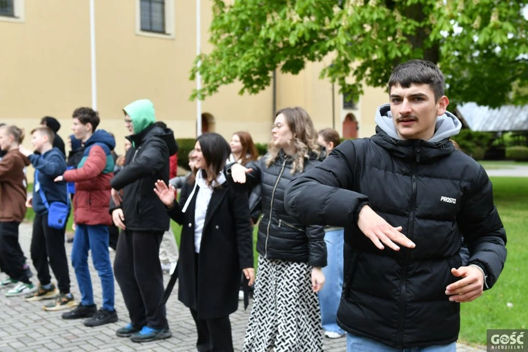 Rekolekcje dla młodzieży przygotowującej się do bierzmowania