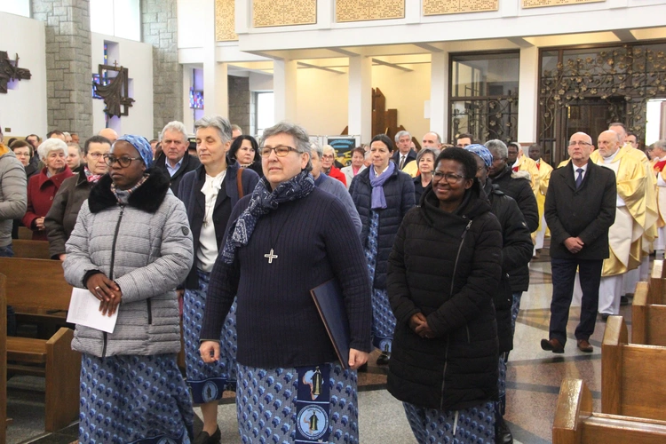 Męcina. Śluby wieczyste s. Magdaleny, misjonarki Afryki