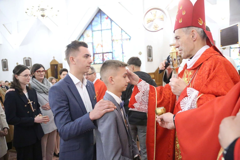 Bierzmowanie w Chomranicach 2024