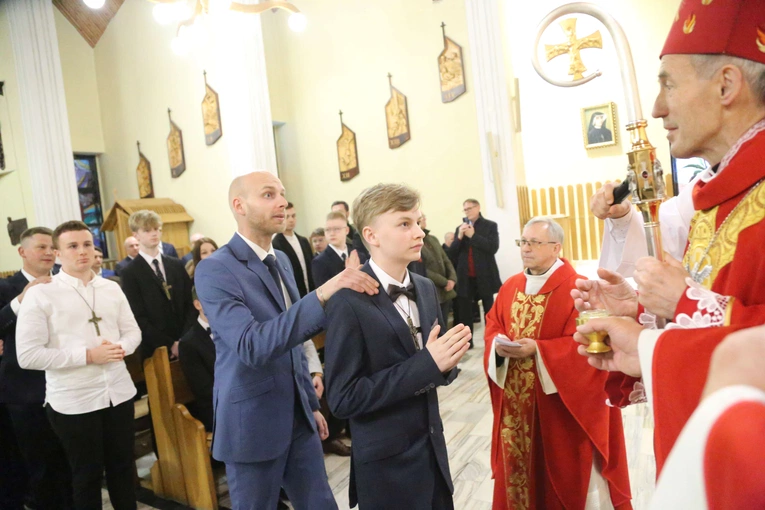 Bierzmowanie w Niskowej 2024