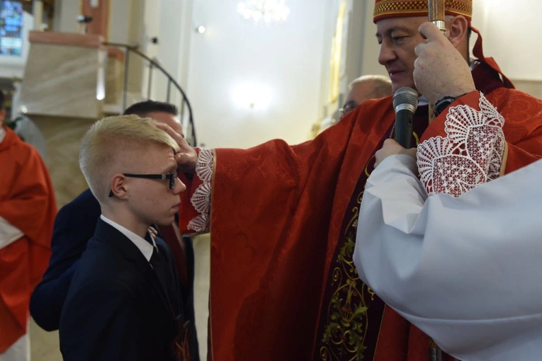 Bierzmowanie w Dąbrowie Tarnowskiej 2024