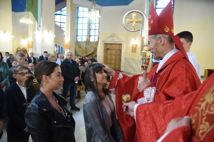 Bierzmowanie w parafii św. Heleny w Nowym Sączu 2024