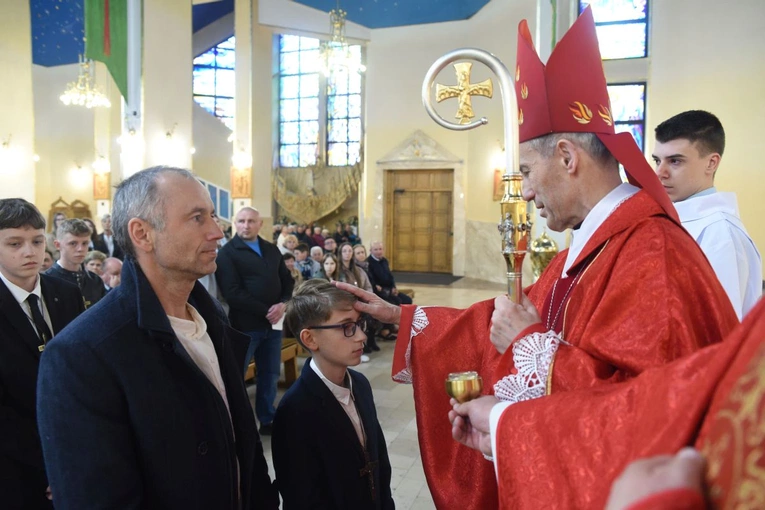 Bierzmowanie w parafii św. Heleny w Nowym Sączu 2024