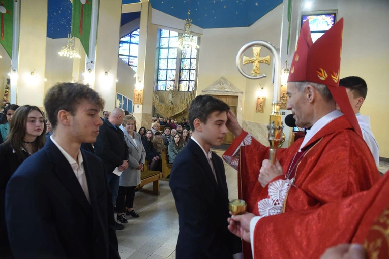 Bierzmowanie w parafii św. Heleny w Nowym Sączu 2024