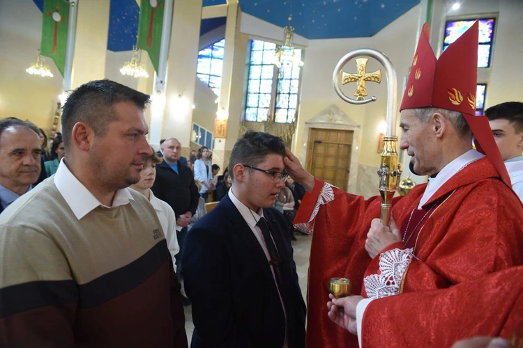 Bierzmowanie w parafii św. Heleny w Nowym Sączu 2024