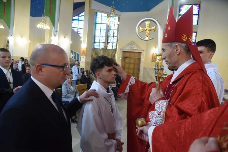 Bierzmowanie w parafii św. Heleny w Nowym Sączu 2024