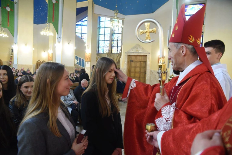 Bierzmowanie w parafii św. Heleny w Nowym Sączu 2024