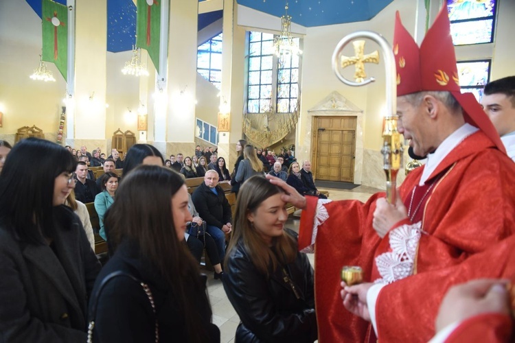 Bierzmowanie w parafii św. Heleny w Nowym Sączu 2024