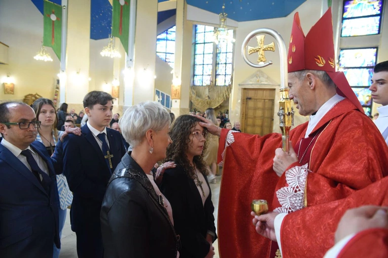 Bierzmowanie w parafii św. Heleny w Nowym Sączu 2024