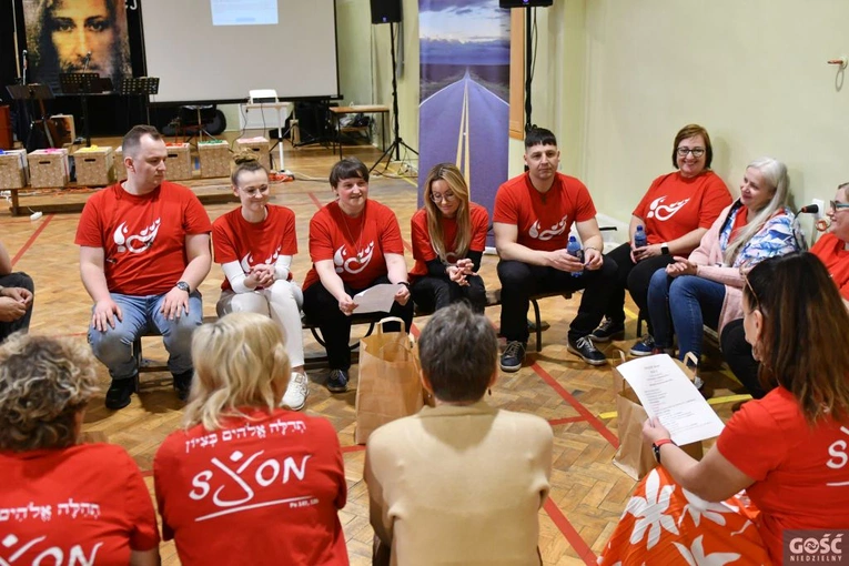 Otyń. Spotkanie w ramach prjektu "Młodzi w Kościele"