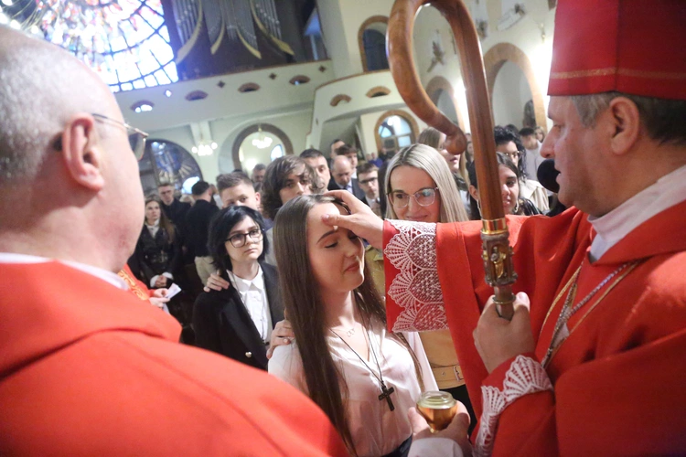 Bierzmowanie w Nowym Sączu u Niepokalanej 2024