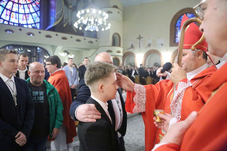 Bierzmowanie w Nowym Sączu u Niepokalanej 2024
