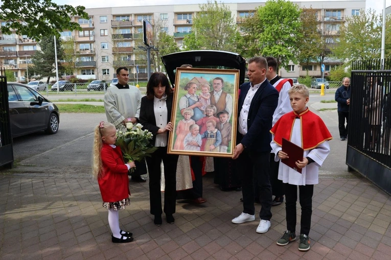 Rodzina Ulmów w sanktuarium Miłosierdzia Bożego