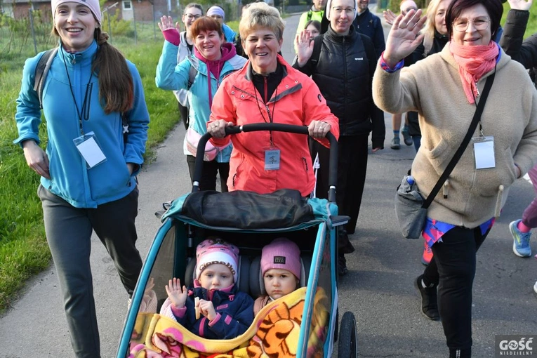 Pielgrzymka powołaniowa do Rokitna