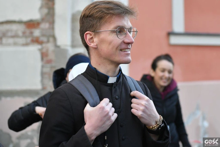 Pielgrzymka powołaniowa do Rokitna