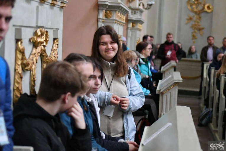 Pielgrzymka powołaniowa do Rokitna
